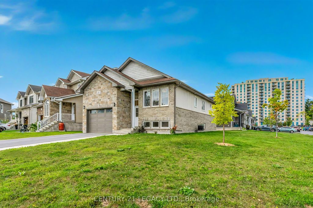 Photo of 245 Mill Pond Place, Kingston, ON K7M 0C9 (MLS # X13231996)