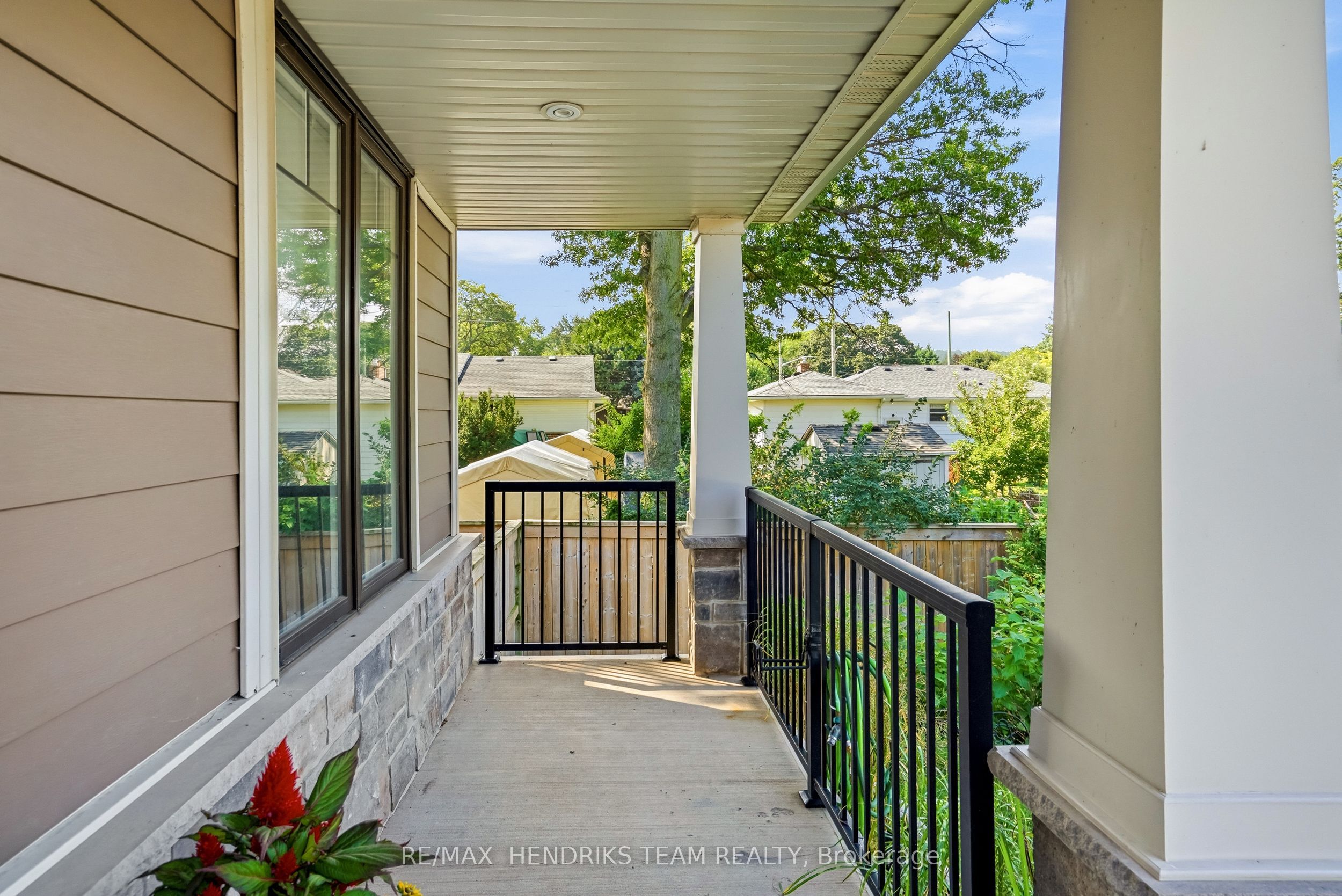 13 Turbinia Court