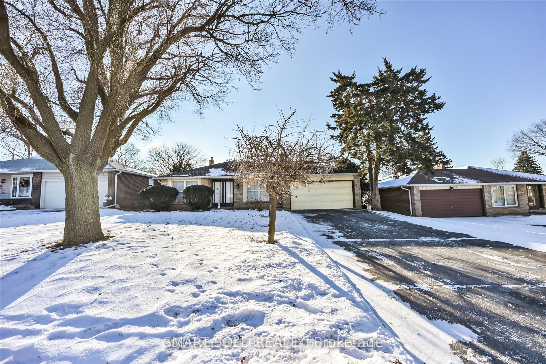 87 Southdale Drive
