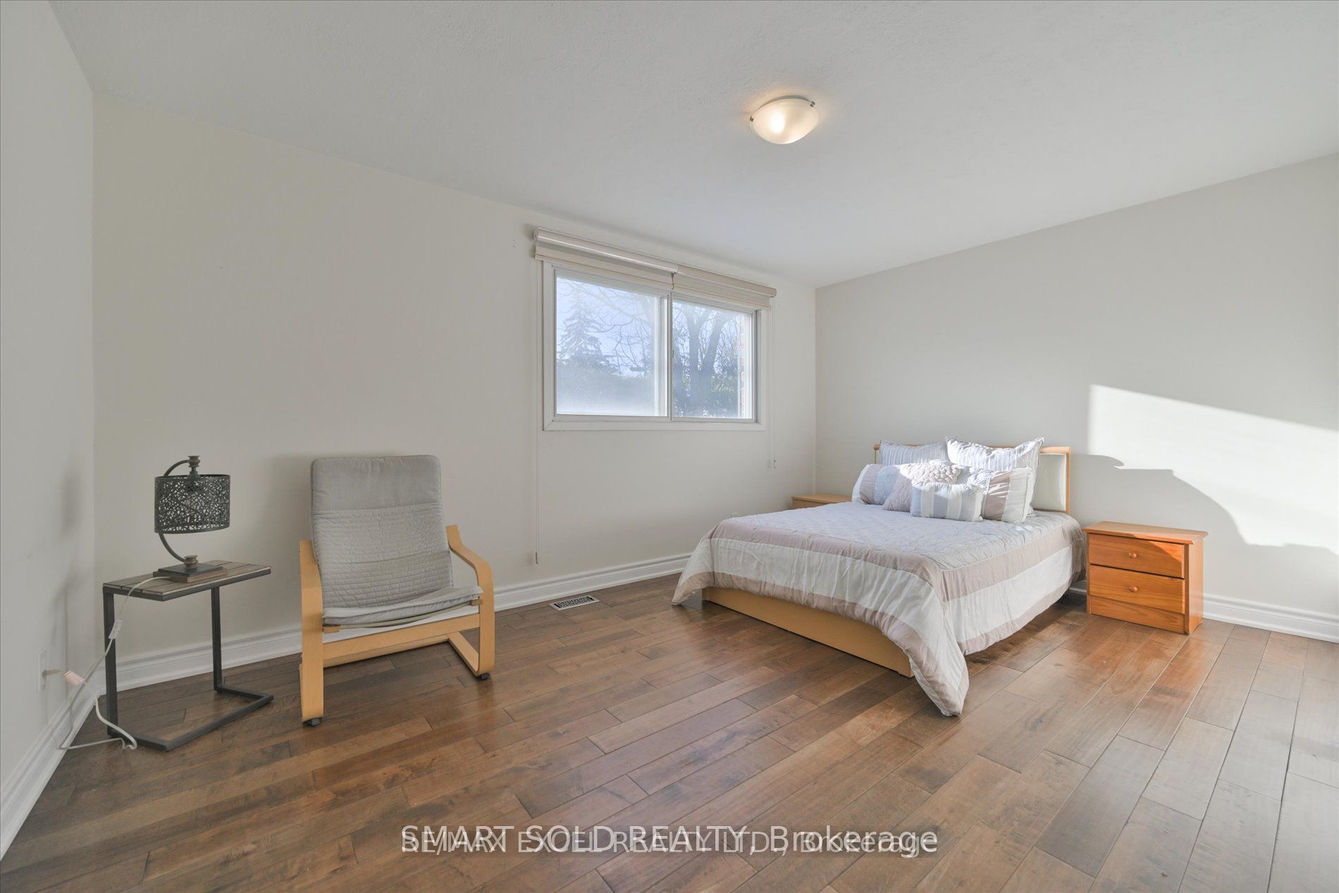 87 Southdale Drive