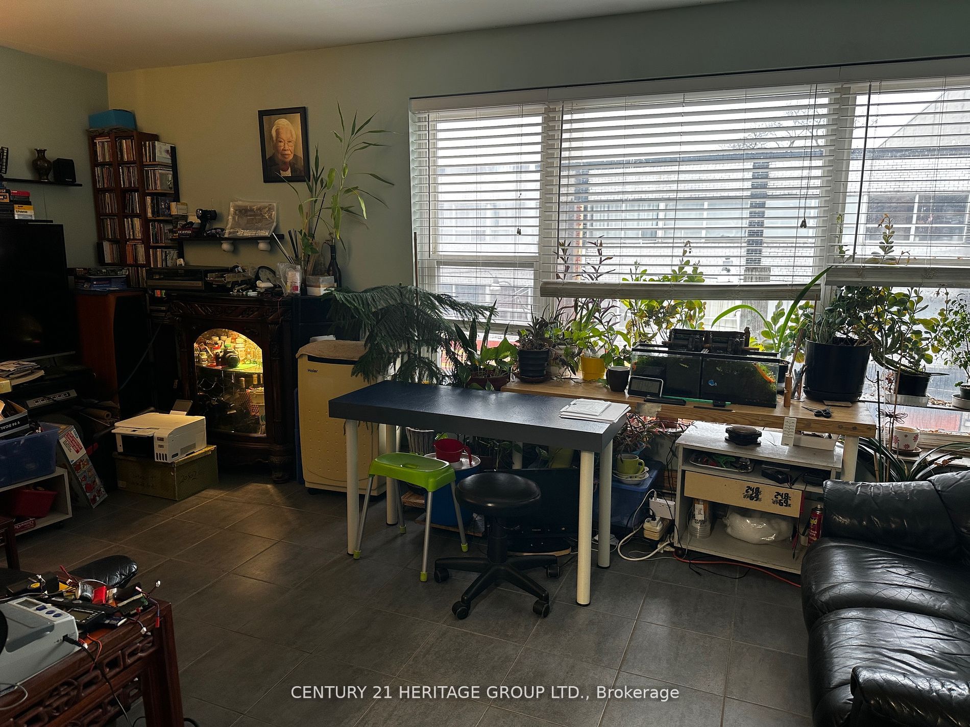 612 Gerrard Street E