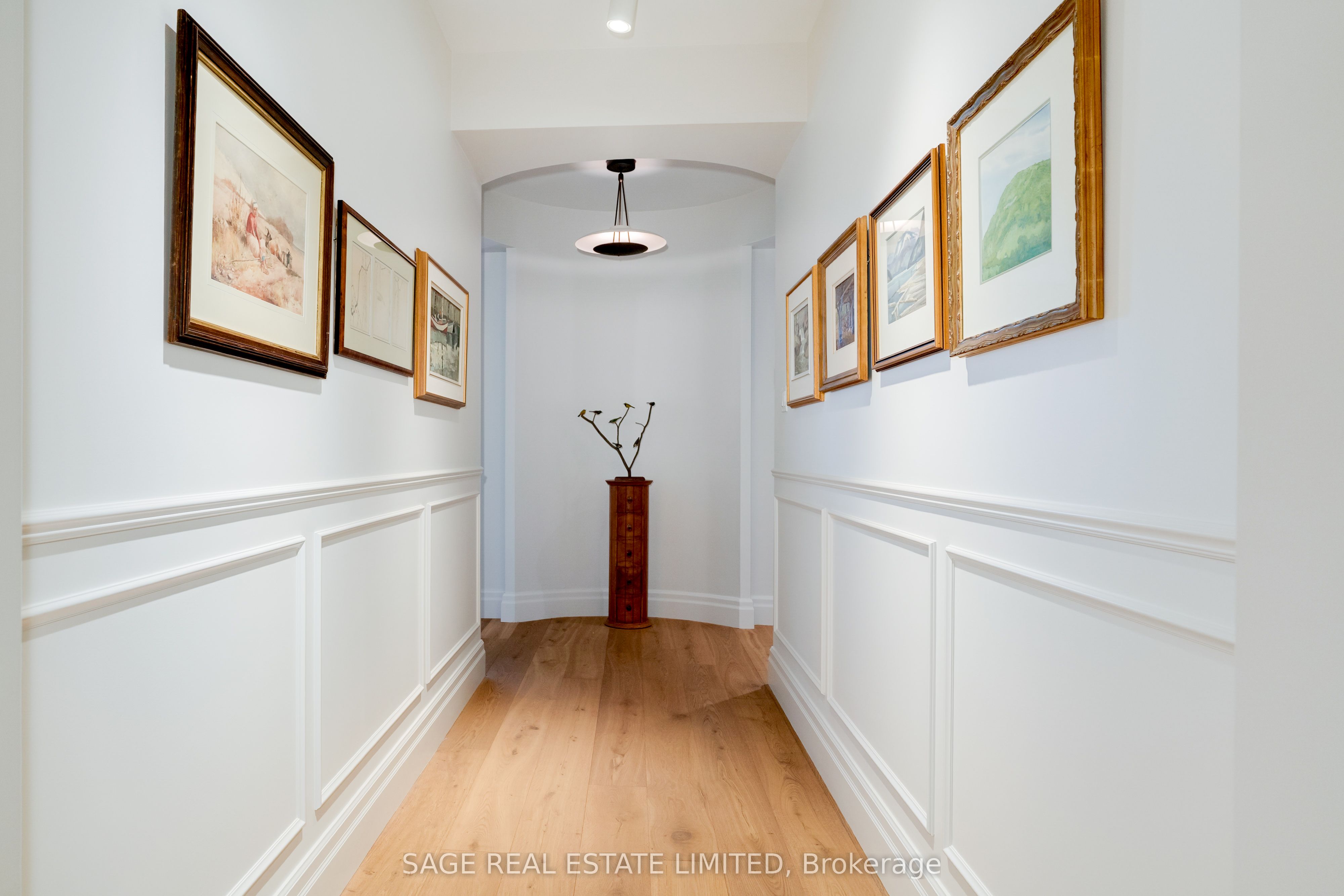 20 Scrivener Square 615