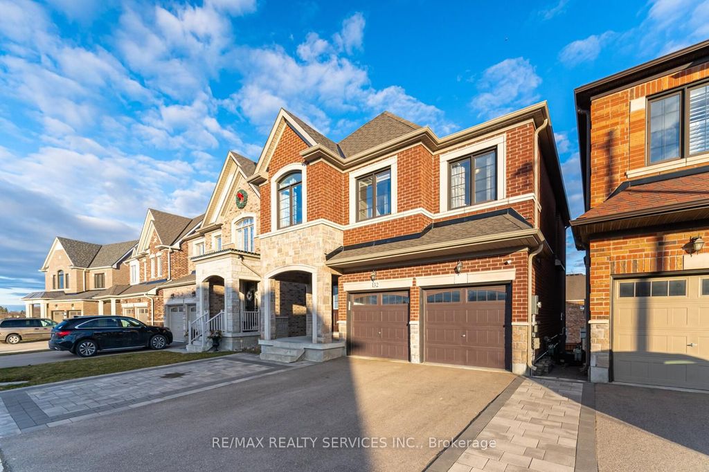 Photo of 132 Meadow Vista Crescent, East Gwillimbury, ON L9N 0T4 (MLS # N12706342)