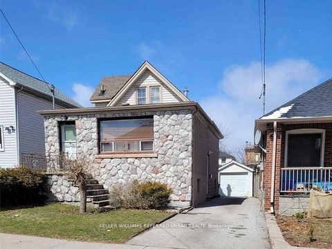 8 Tilden Crescent Toronto ON M9P 1V5