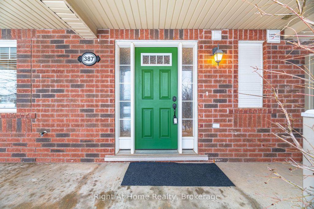 Photo of 387 Cavanagh Lane, Milton, ON L9T 8J9 (MLS # W12809622)
