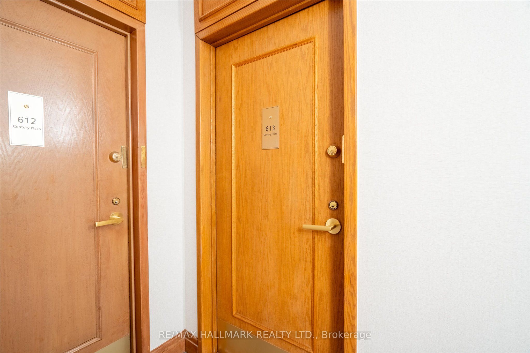 24 Wellesley Street W 613