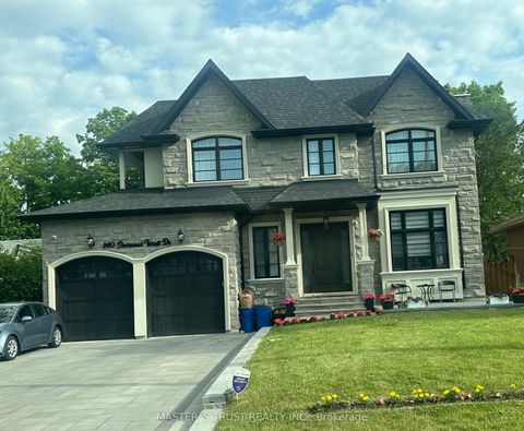 140 Sherwood Forest Drive Markham ON L3P 1R3