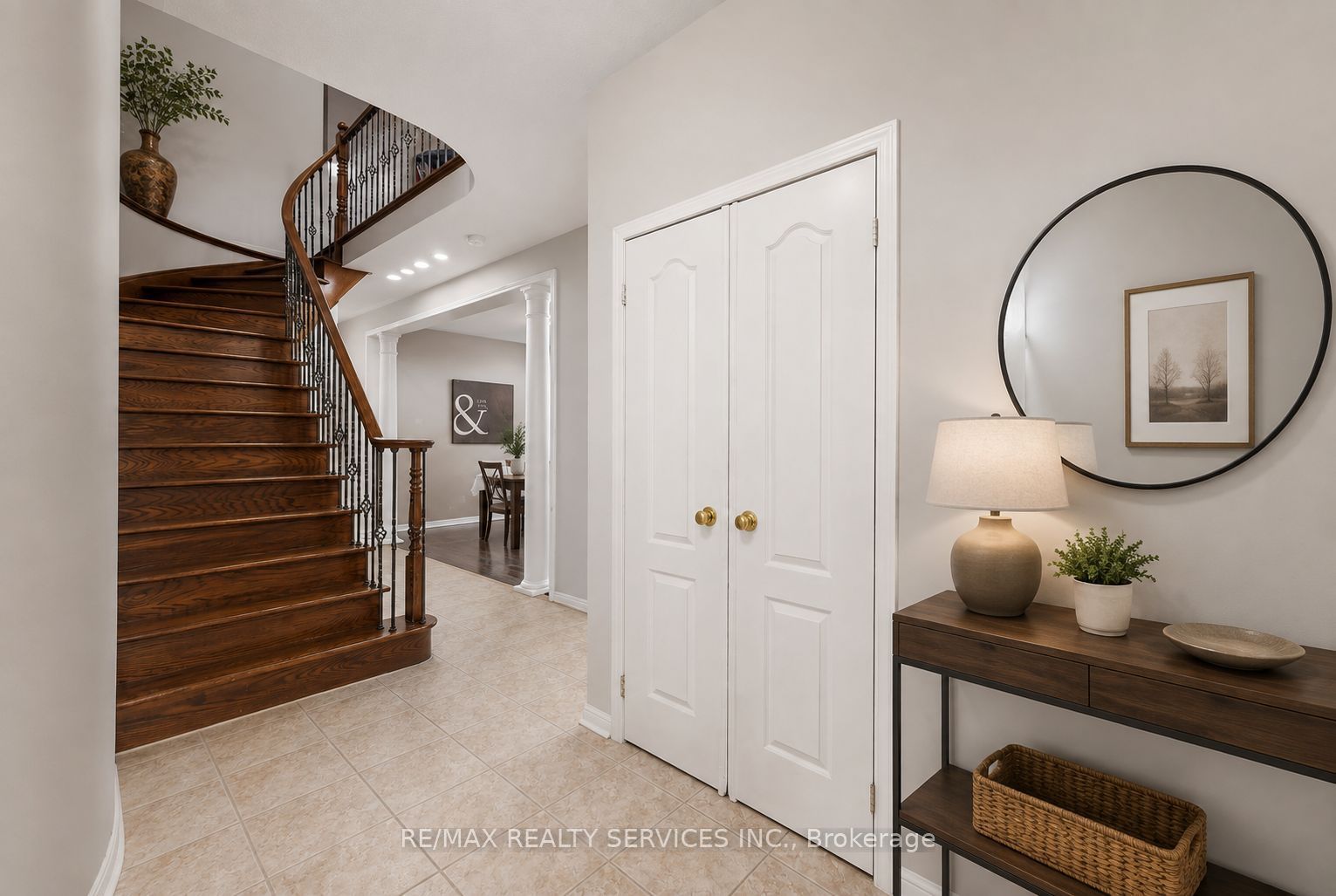 3696 Waterfall Crescent