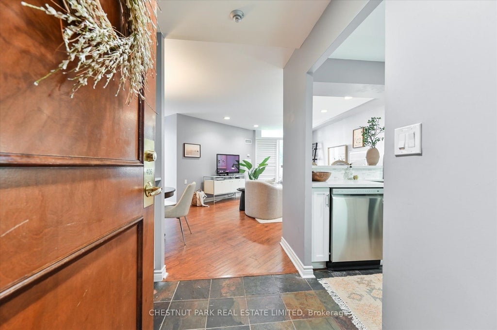 Photo of 1750 Bayview Avenue #406, Toronto, ON M4G 4H6 (MLS # C13828610)