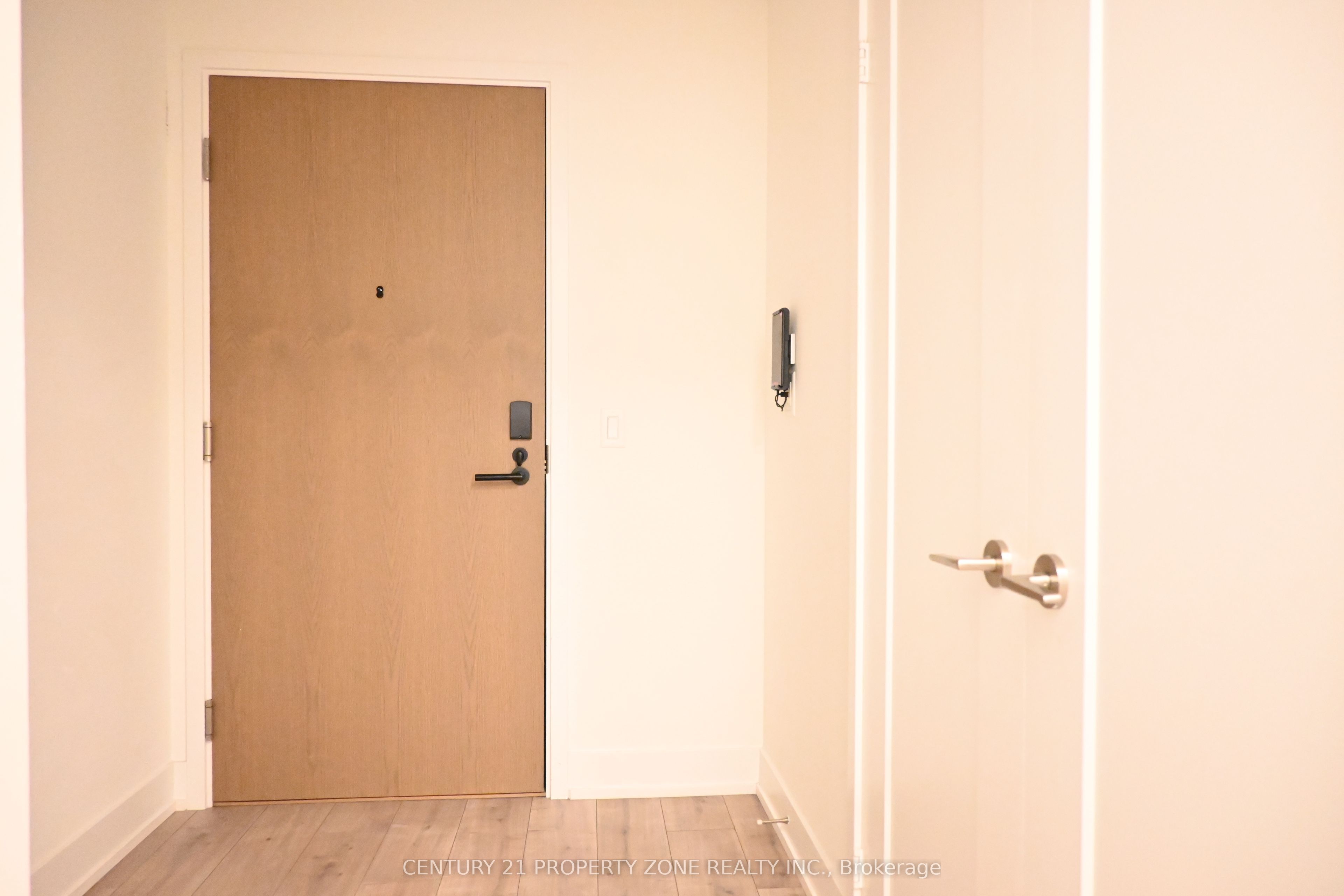 10 Eva Road 1602