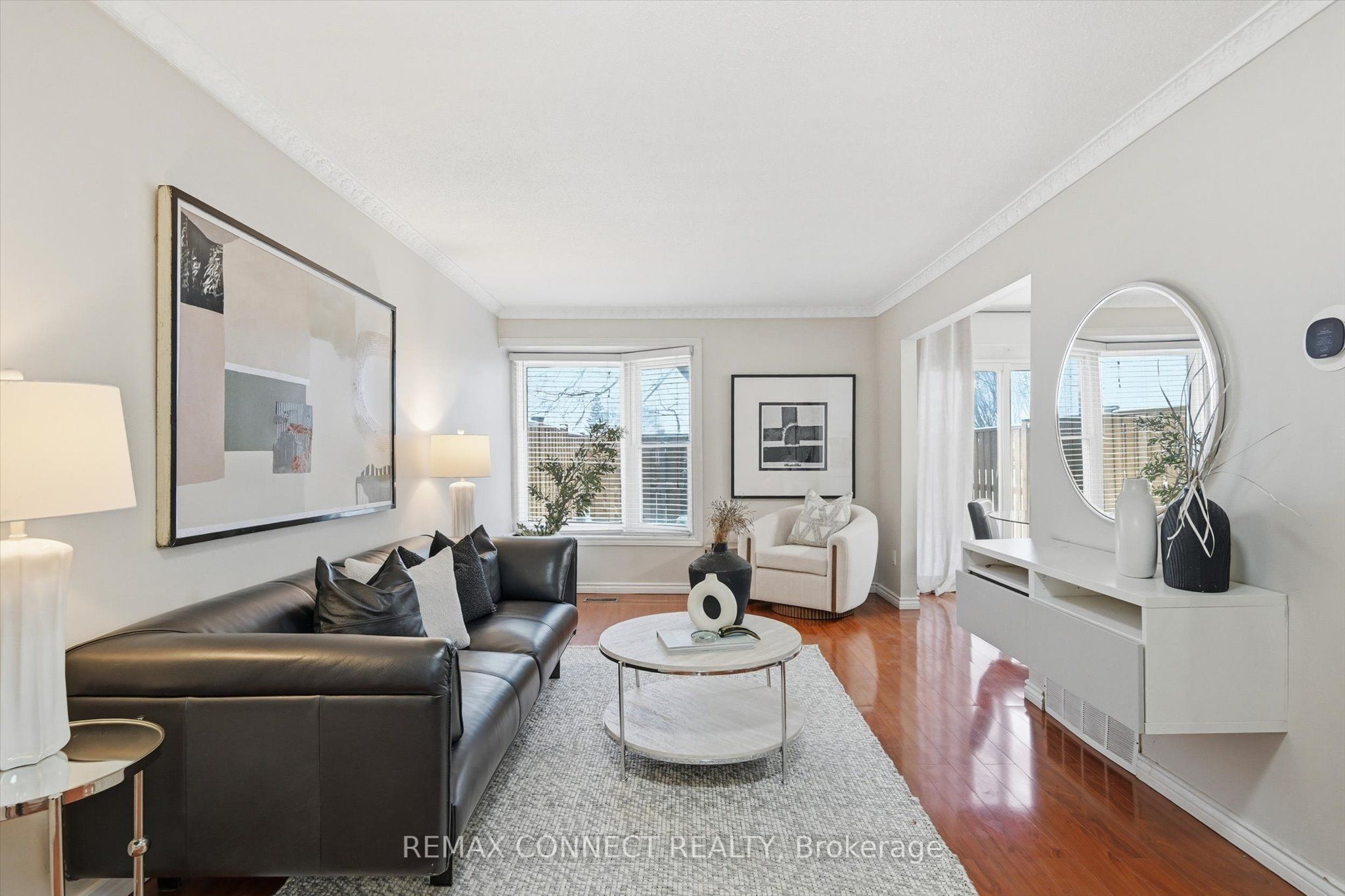 2185 Fairchild Boulevard 23
