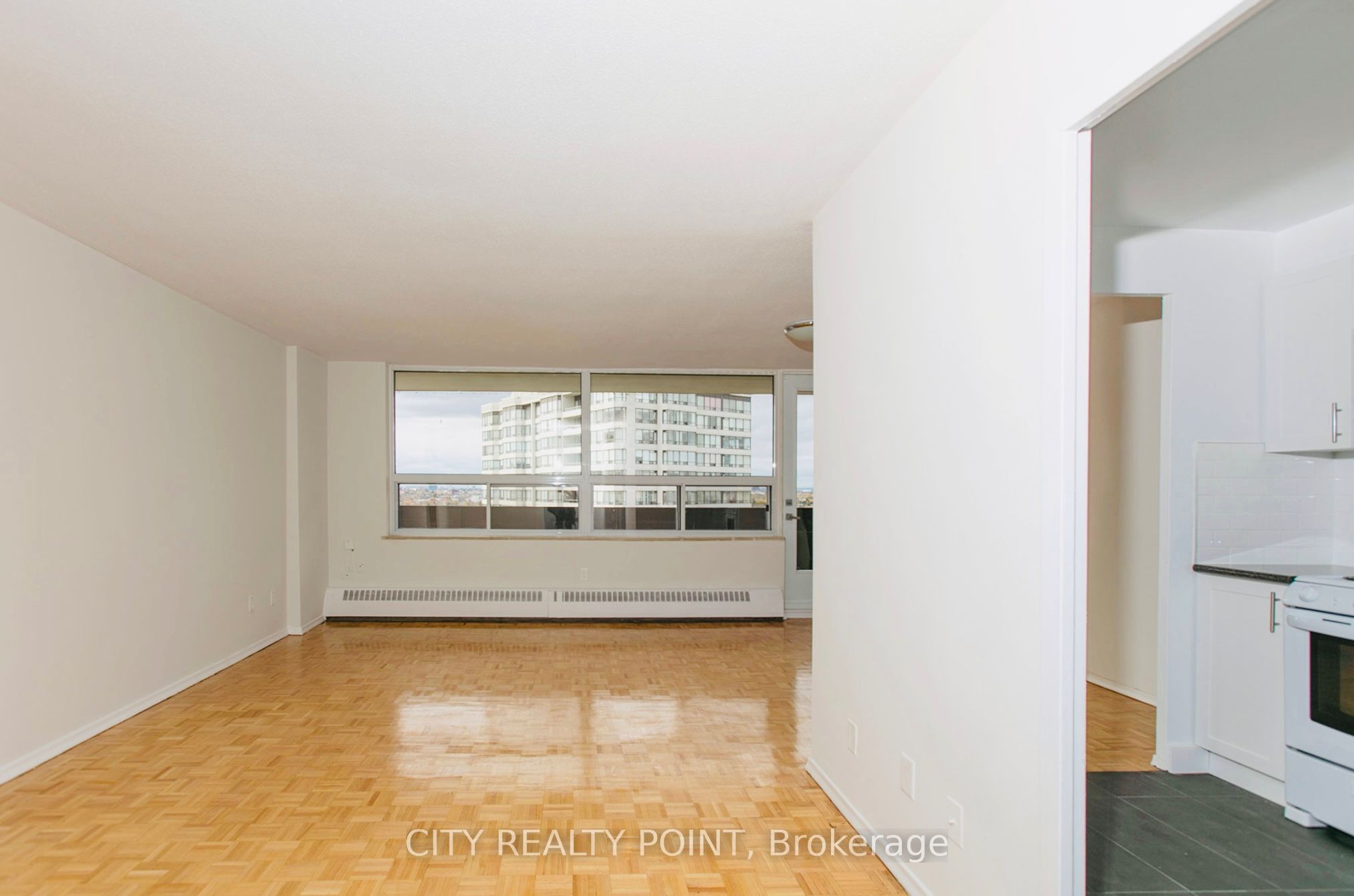 6200 Bathurst Street 912