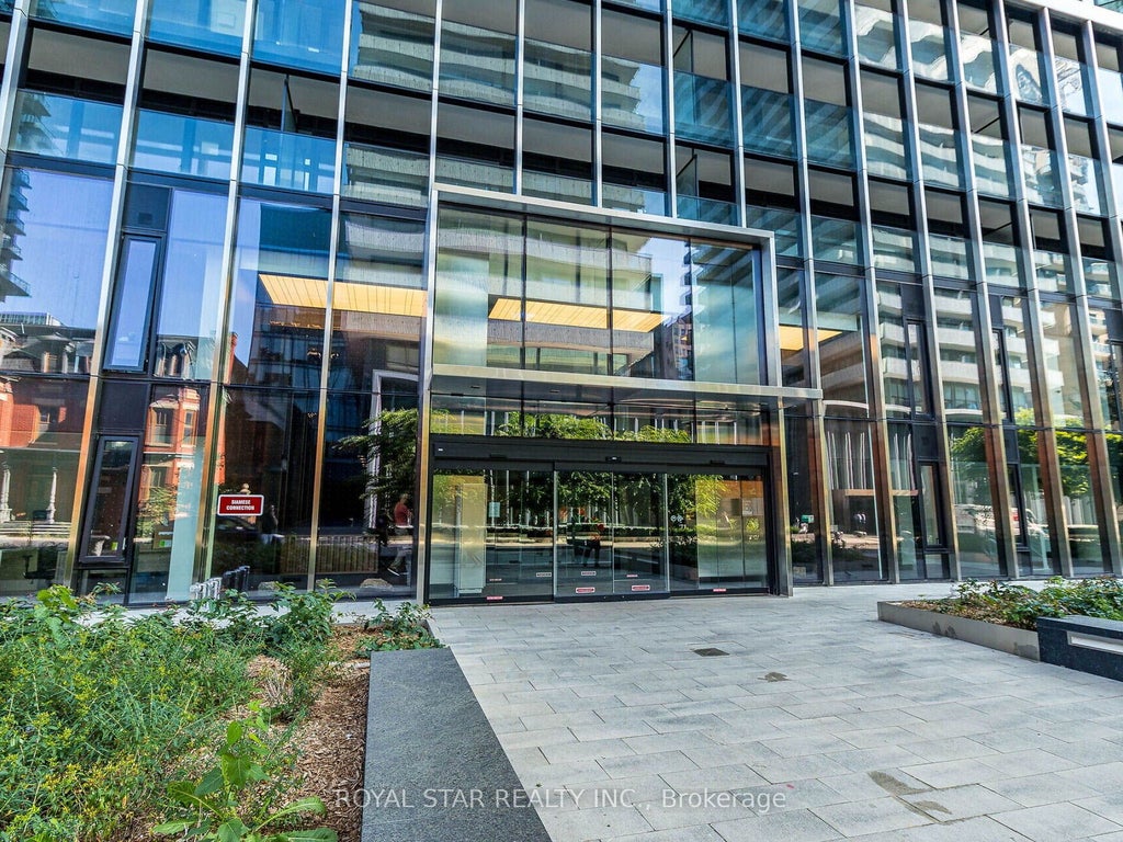 Photo of 55 Charles Street E #2706, Toronto, ON M4Y 0J1 (MLS # C13734136)