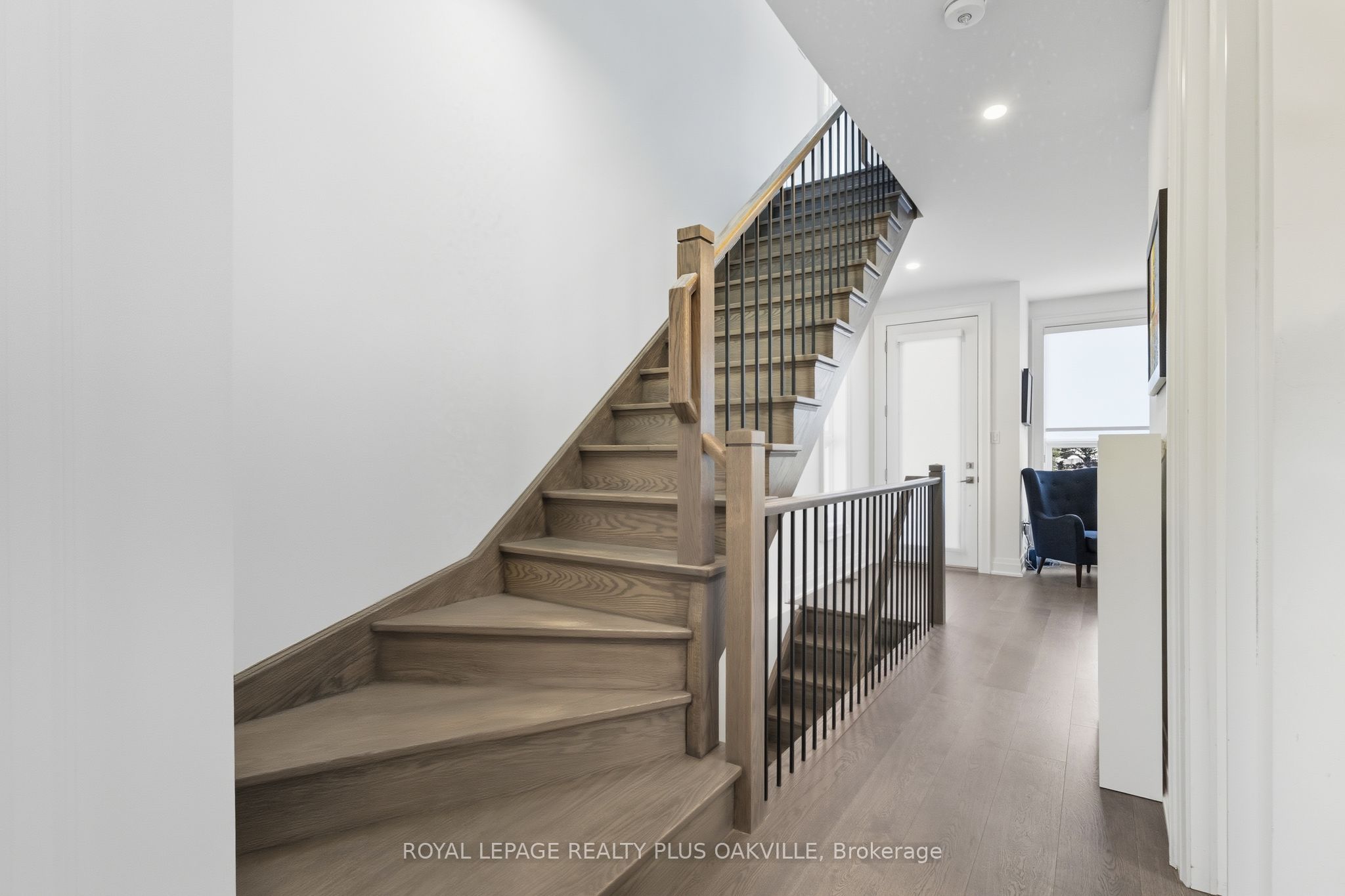 3228 Ellyn Common