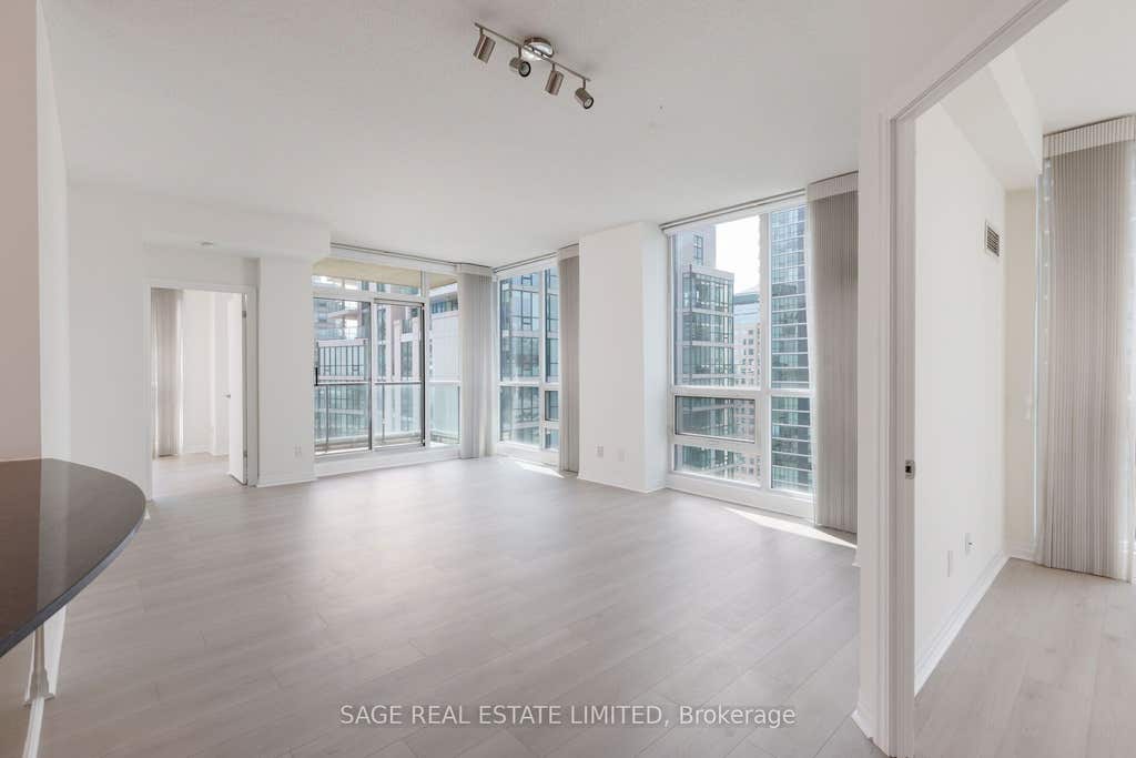 Photo of 16 Yonge Street #2711, Toronto, ON M5E 2A1 (MLS # C13666846)