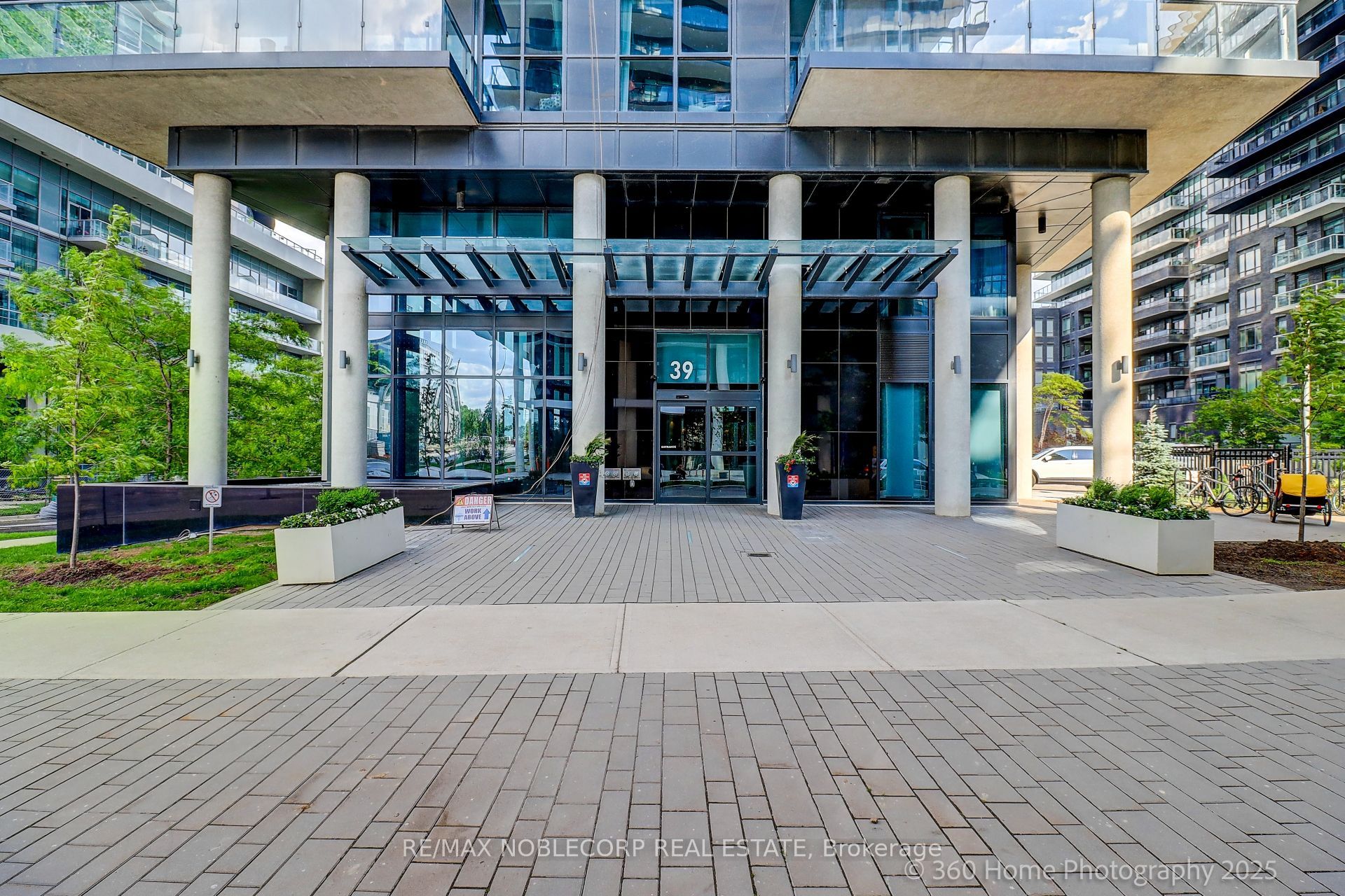 39 Annie Craig Drive PH16