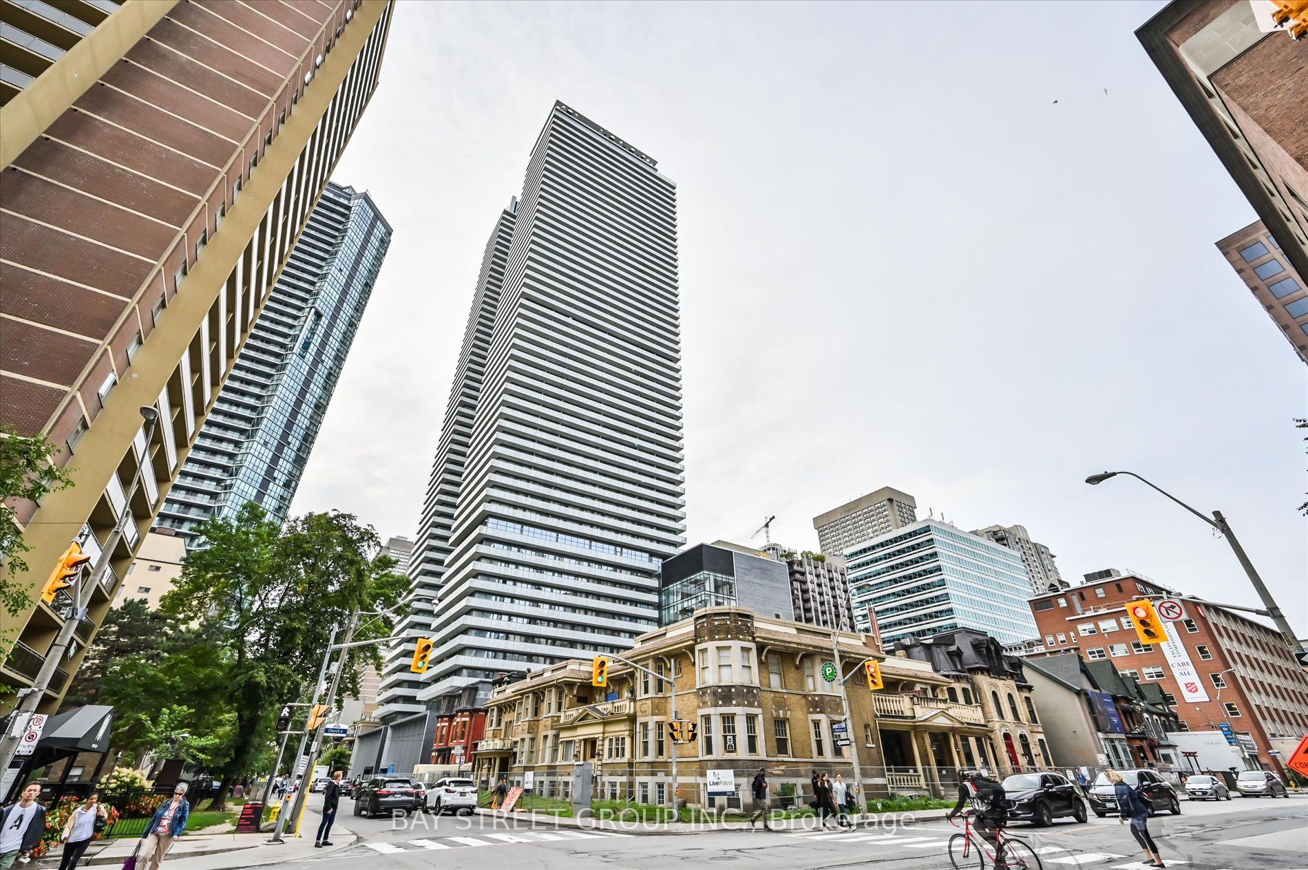 50 Charles Street E LPH4706