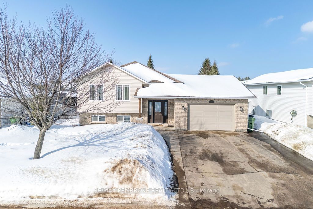 Photo of 47 Highland Park Drive, Petawawa, ON K8H 3S2 (MLS # X12864180)