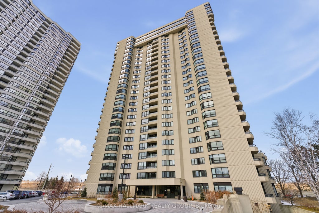 Photo of 1500 RIVERSIDE Drive E #202, Alta Vista and Area, ON K1G 4J4 (MLS # X13546792)