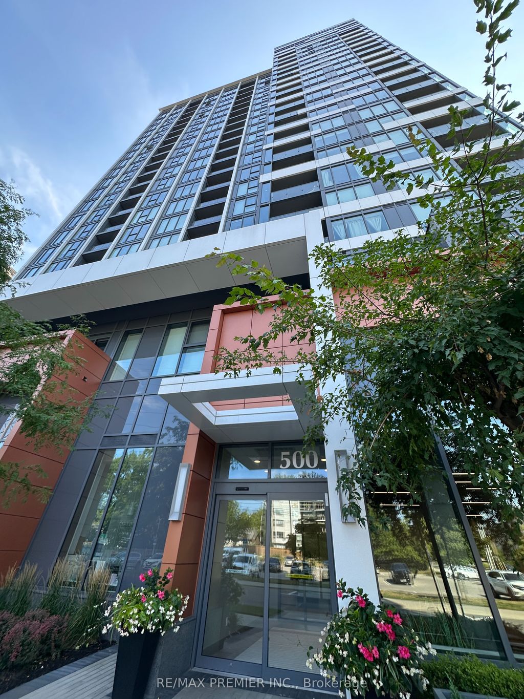 Photo of 500 Brock Avenue #2003, Burlington, ON L7S 1N1 (MLS # W12727752)