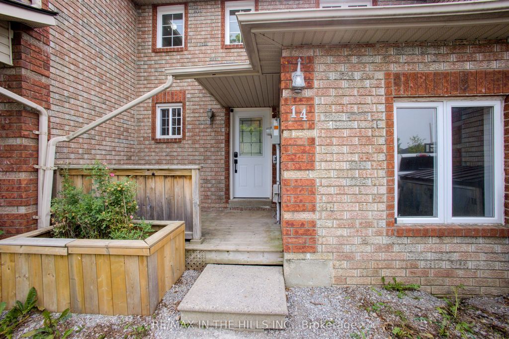 Photo of 14 TUNBRIDGE Road, Barrie, ON L4M 6S8 (MLS # S12480565)