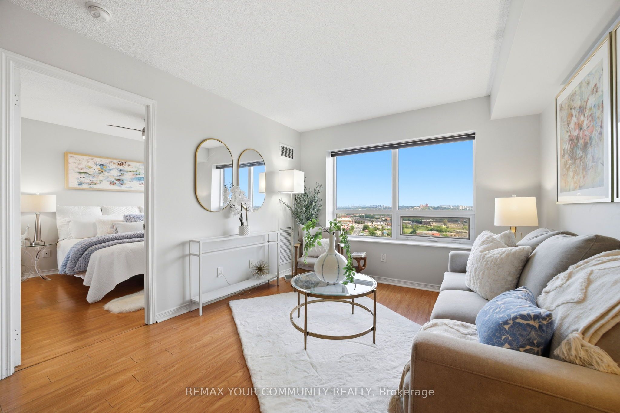 60 Heintzman Street 2102
