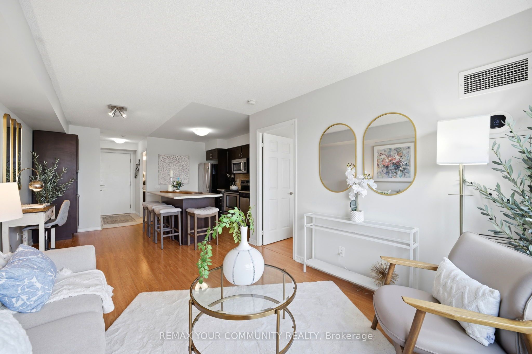 60 Heintzman Street 2102