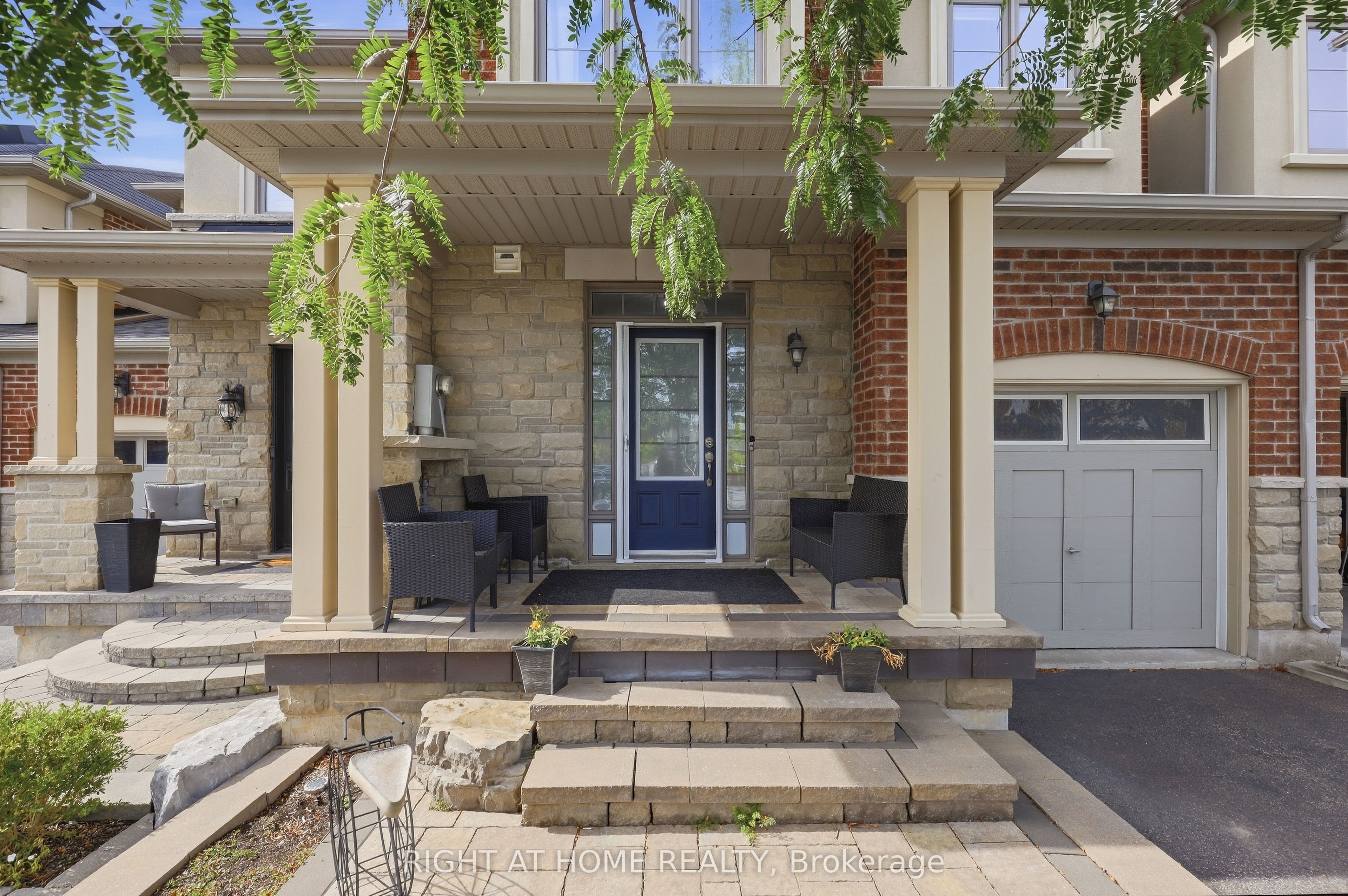 43 Diamond Leaf Lane