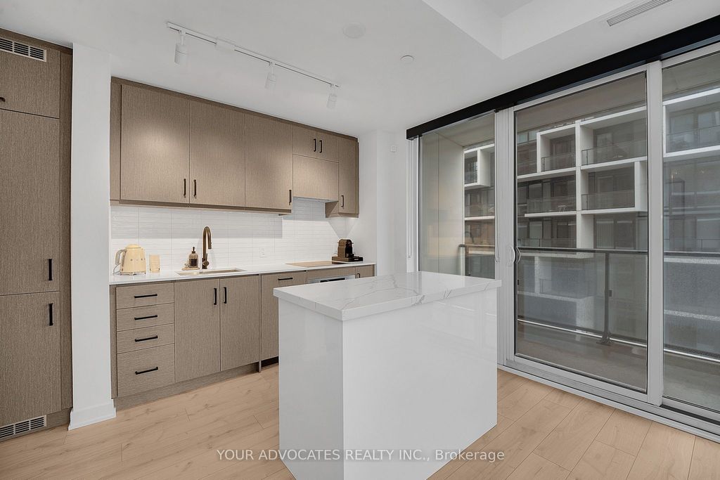 Photo of 9 Tecumseth Street #902, Toronto, ON M5G 3V4 (MLS # C12960264)