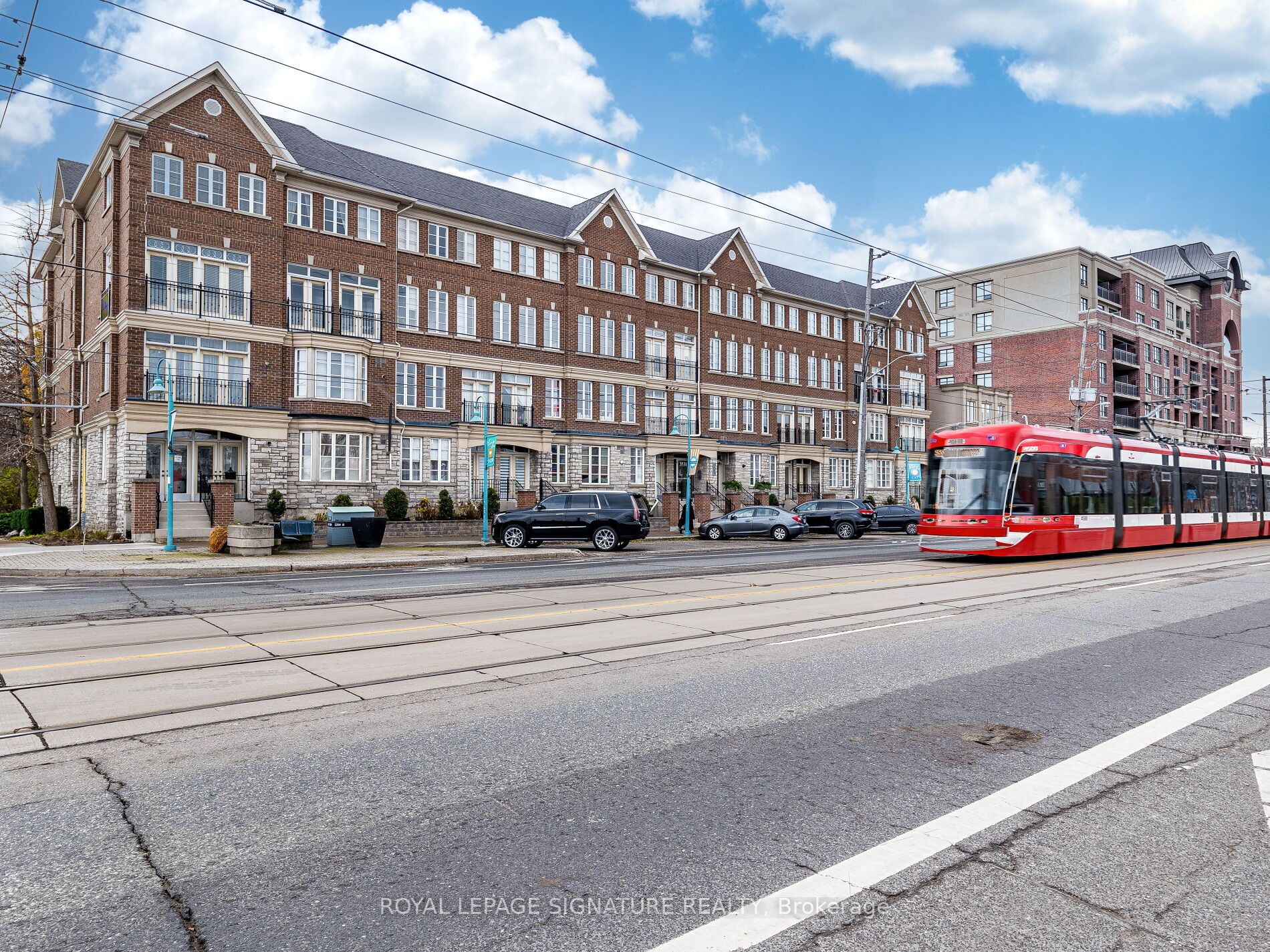 3531 Lake Shore Boulevard 202