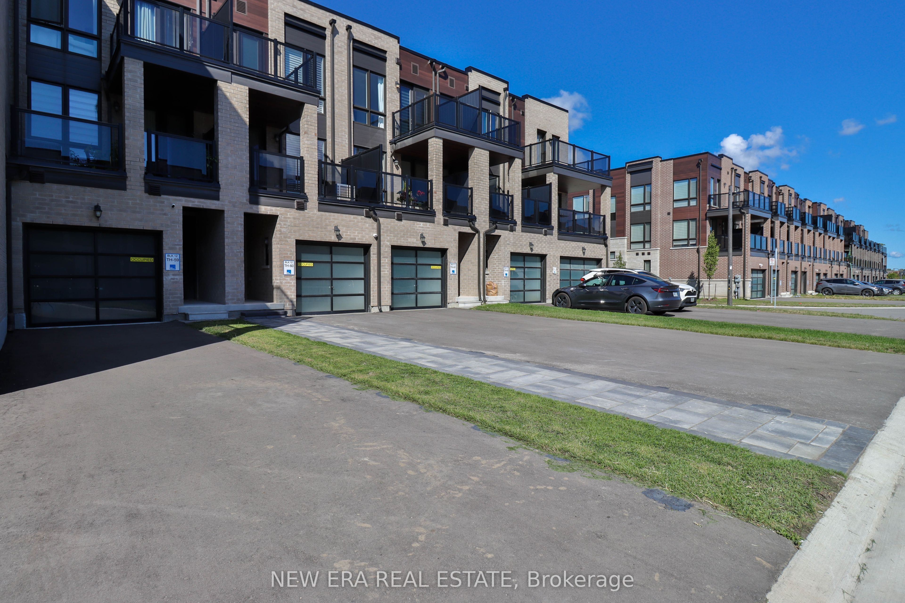 81 Stauffer Crescent