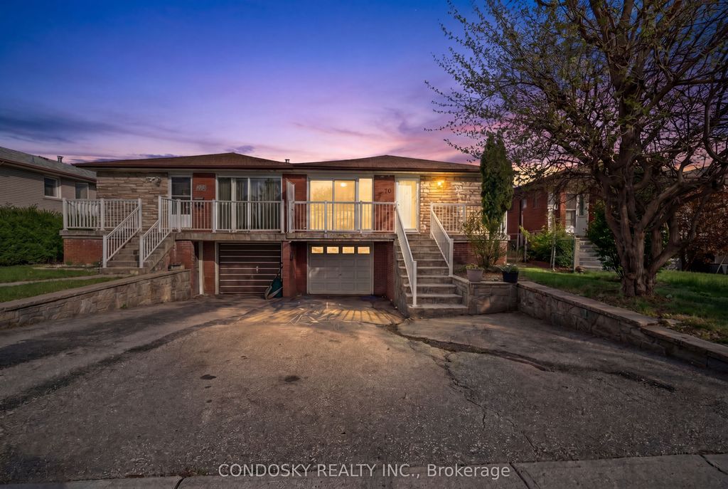 Photo of 768 Annamore Road, Mississauga, ON L4Y 2V7 (MLS # W13167536)