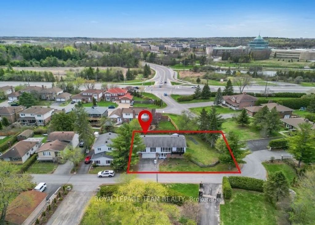 Photo of 136 James Cummings Avenue, Crystal Bay - Rocky Point - Bayshore, ON K2H 8E1 (MLS # X13107396)