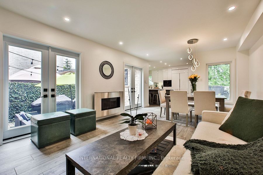 1682 Casablanca Circle