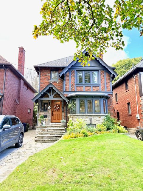 38 Jackson Avenue Toronto ON M8X 2J4