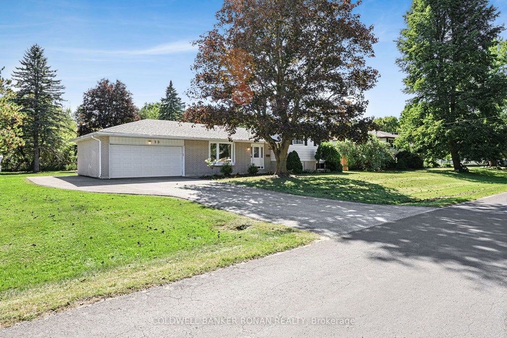 Photo of 13 Grohal Drive, Adjala-Tosorontio, ON L0M 1J0 (MLS # N13824468)