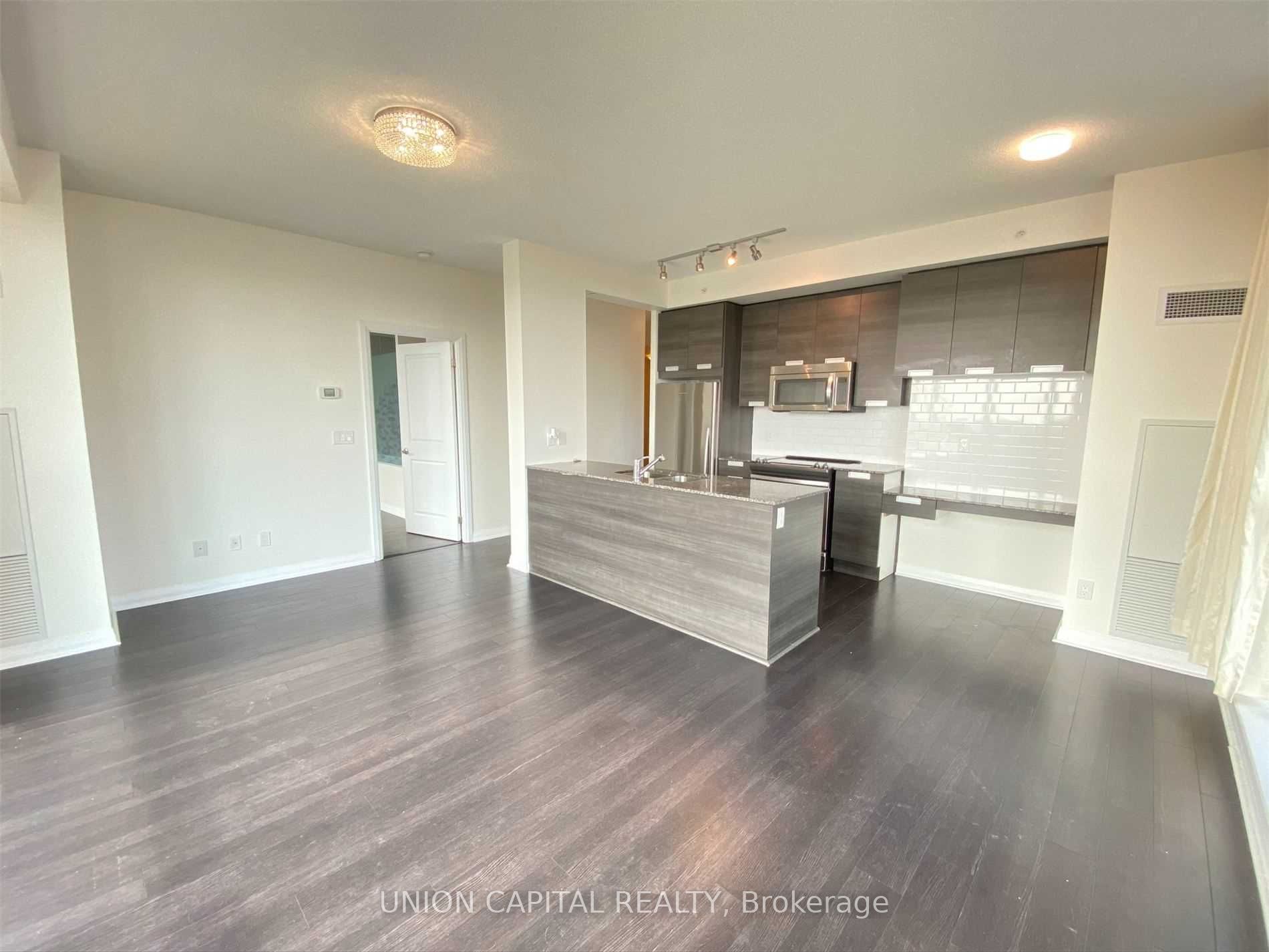 75 Eglinton Avenue W 2204