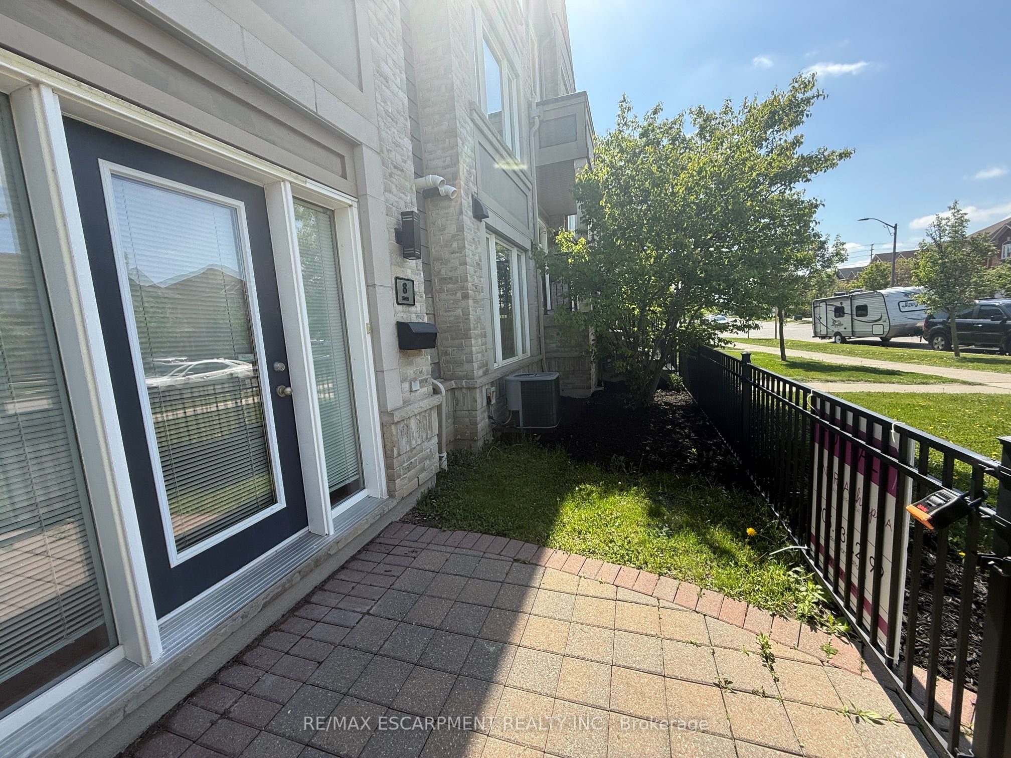 5055 Oscar Peterson Boulevard 8