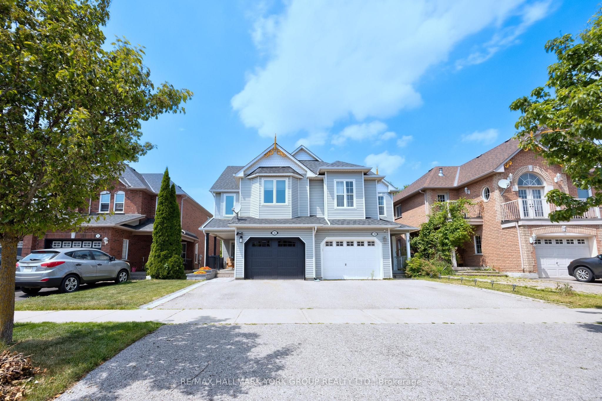 36 Colonial Crescent