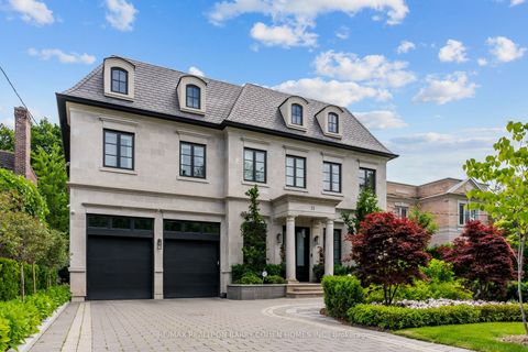 11 Ridgewood Road Toronto ON M5P 1T4