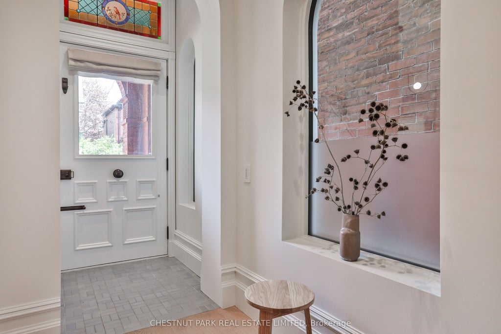 Photo of 424 Euclid Avenue, Toronto, ON M6G 2S9 (MLS # C13807964)