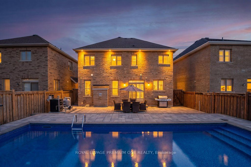 Photo of 31 Prady Lane, New Tecumseth, ON L0G 1W0 (MLS # N13775850)