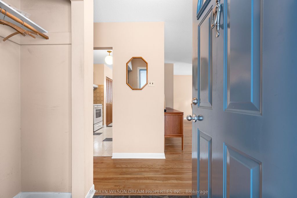 Photo of 2422 Magnus Avenue, Elmvale Acres and Area, ON K1G 1J8 (MLS # X12749994)