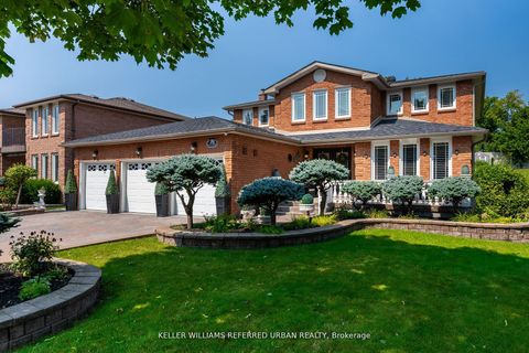 78 Beckenridge Drive Markham ON L3S 3B1