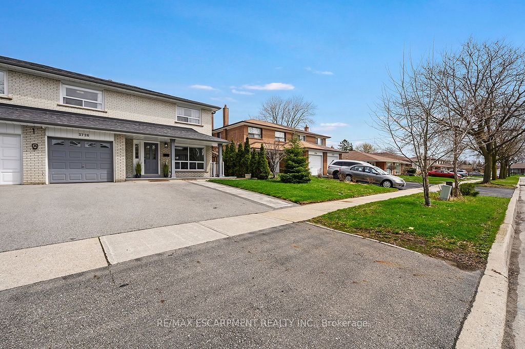 Photo of 3726 Holden Crescent, Mississauga, ON L5A 2V8 (MLS # W13027502)