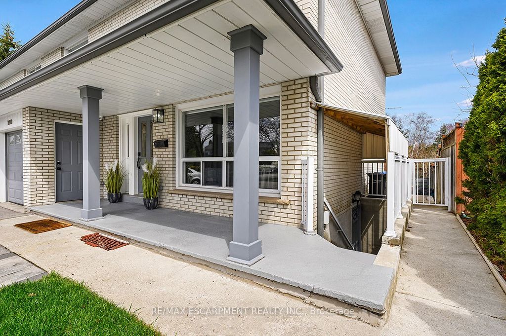 Photo of 3726 Holden Crescent, Mississauga, ON L5A 2V8 (MLS # W13027502)