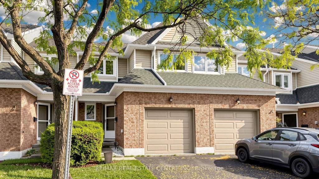 Photo of 2215 Cleaver Avenue #3, Burlington, ON L7M 4C5 (MLS # W14081772)