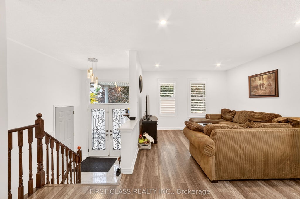 Photo of 115 Succession Crescent, Barrie, ON L4M 7G6 (MLS # S13481216)