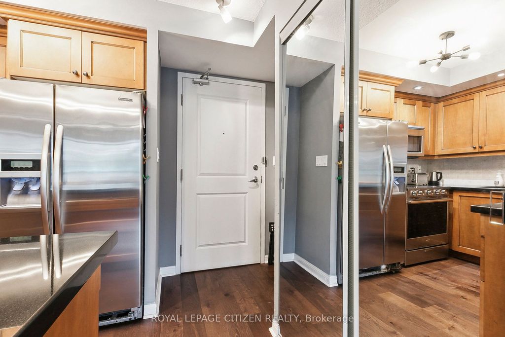 Photo of 900 Mount Pleasant Road #121, Toronto, ON M4P 3J9 (MLS # C12701734)