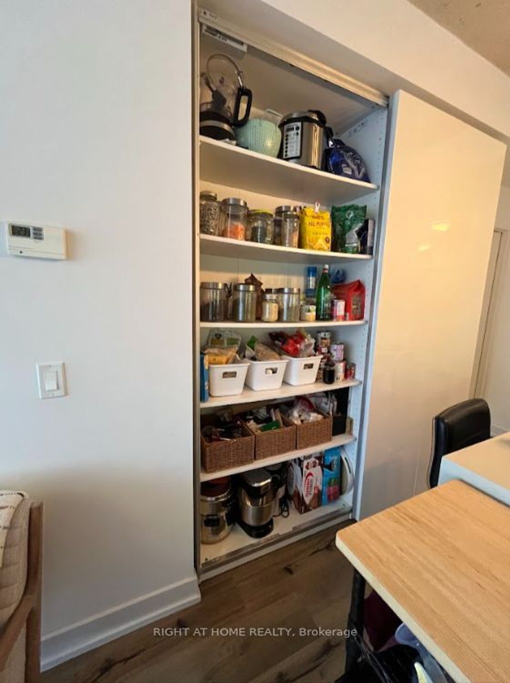 Photo of 665 Kingston Road #508, Toronto, ON M4E 1R6 (MLS # E12567218)